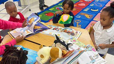 Chicago Public Schools says students in kindergarten to second grade made progress in reading during 2022-23 school year