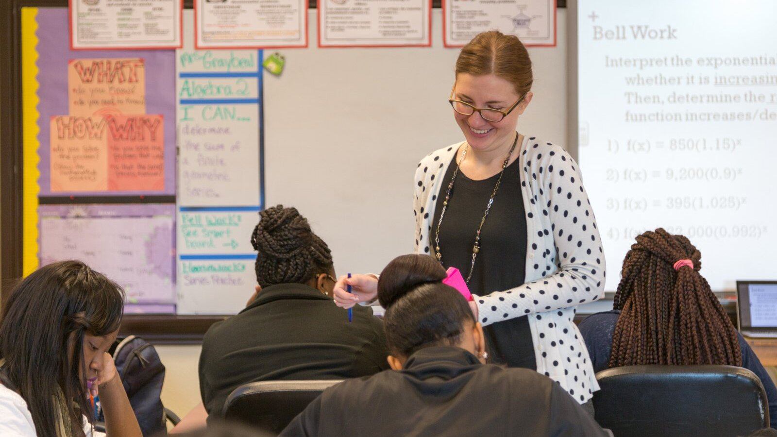 Allison Graybeal teaches her Algebra I class at Middle College High School. (Photo by Ruma Kumar/Chalkbeat)