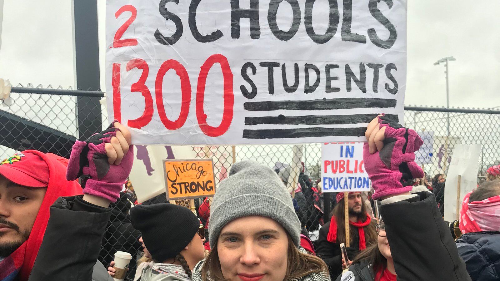 Elizabeth Weiss joined picket lines during the Chicago teachers strike to advocate for school social workers like herself.