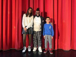 ミュージシャン A DISORDER SCHOOL Music brings hope, learning at Bronx school with influx of migrant