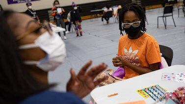 Chicago schools’ COVID vaccine rates backslide as disparities persist