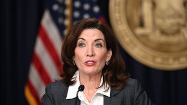 Gov. Hochul says she supports bill to cap NYC school class sizes