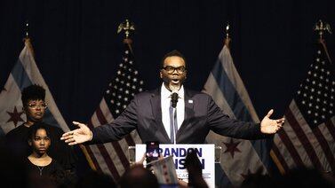 Chicago 2023 mayoral election: Brandon Johnson defeats Paul Vallas