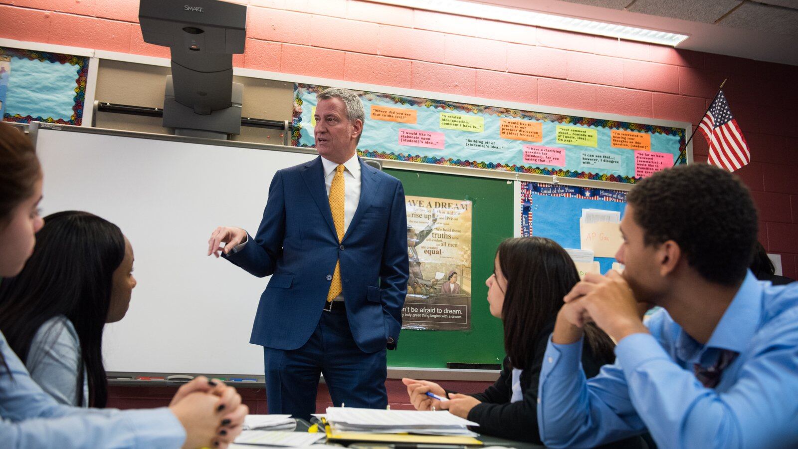  New York City Mayor Bill de Blasio speaks at the Bronx School for Law, Government, and Justice in 2017.