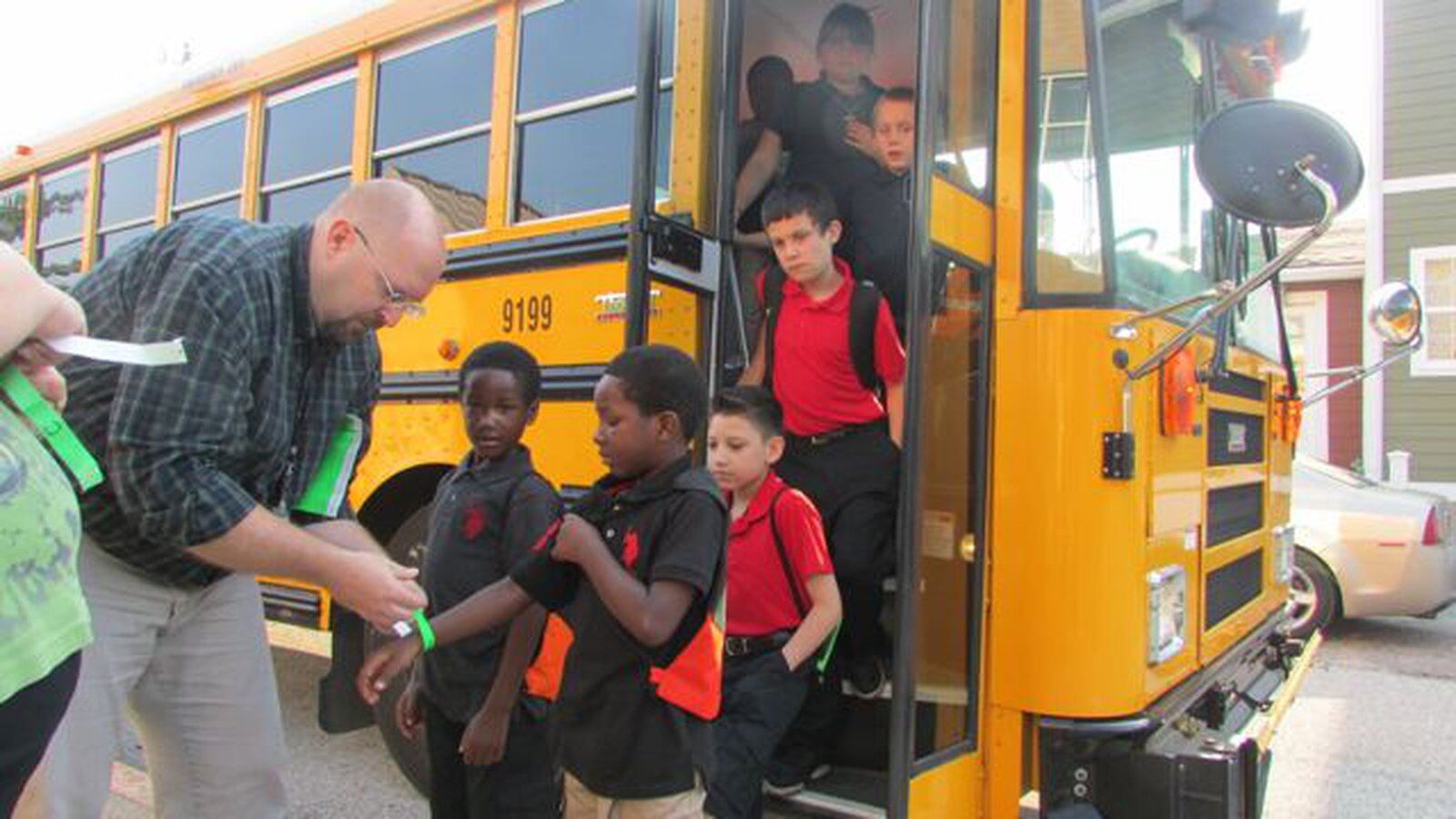 Students arrive for the first day of school last week at IPS School 14 in 2014.