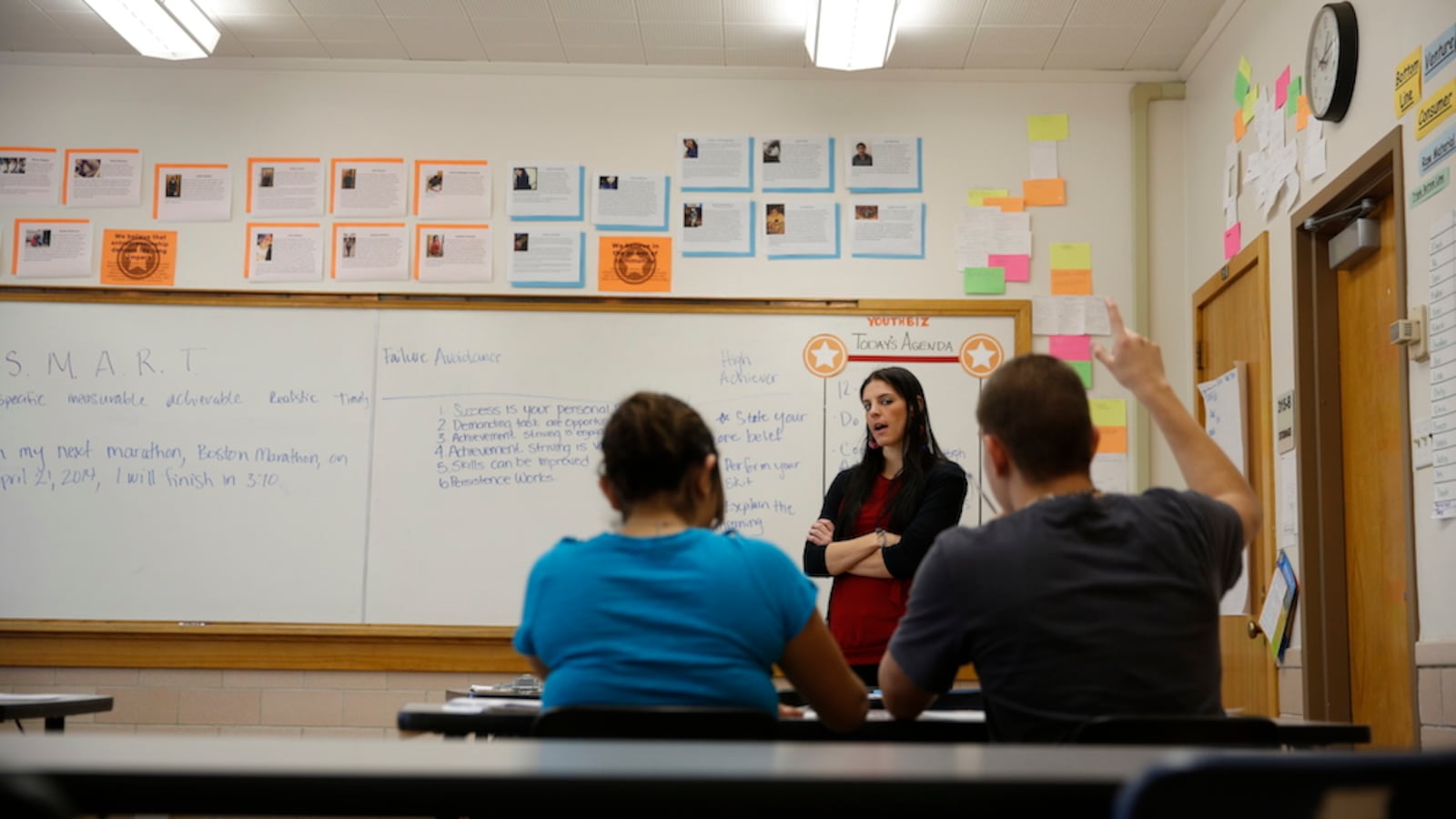 Anna Leer leads a class organized by Youth Biz, a nonprofit that works with neighborhood youth on entrepreneurial skills. (Photo: Marc Piscotty)