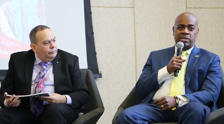 Newark mayor defends Superintendent León after anonymous flyers attack his charter school stance