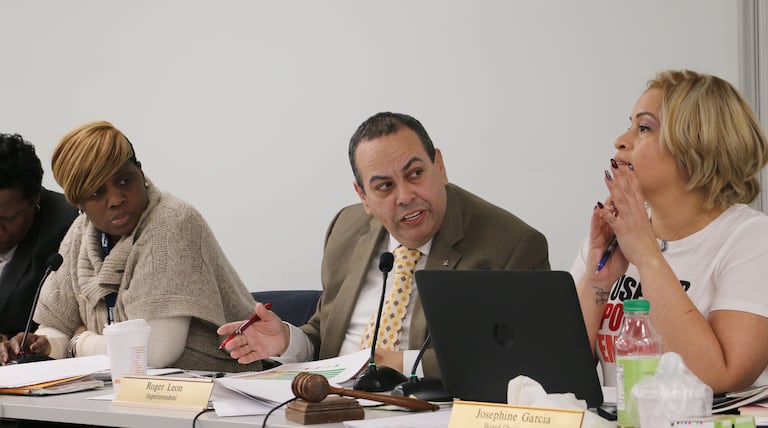 Charter advocates object to León’s call to close four schools, blasting it as ‘unfair’ and ’alarming’