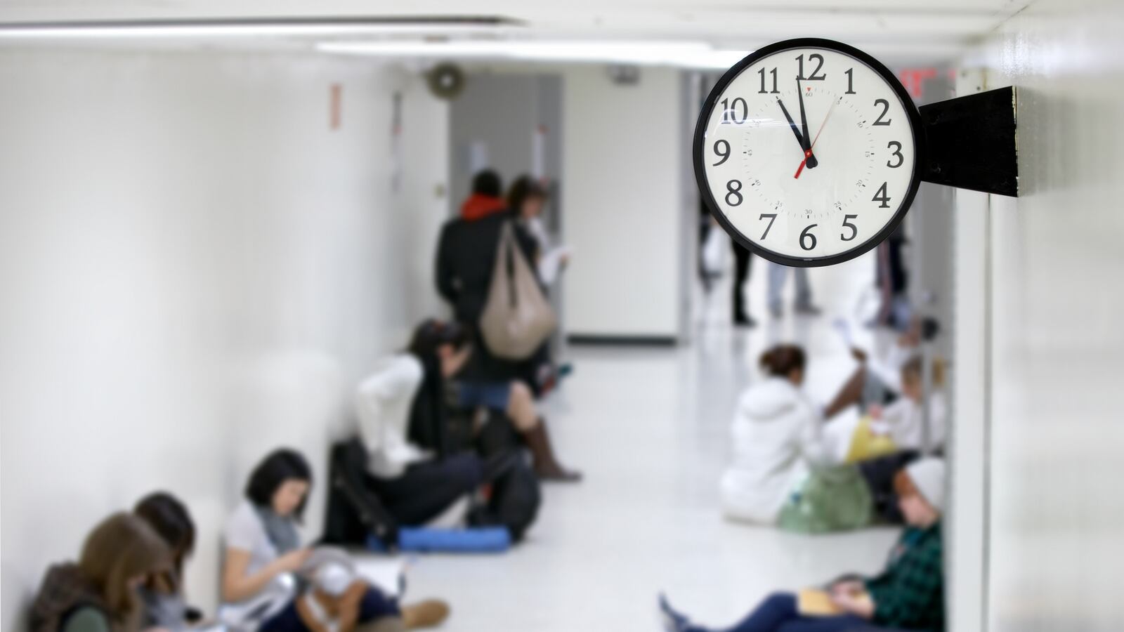 The clock is ticking for Tennessee to choose a new testing company to take over its TNReady assessment program in the fall of 2019.