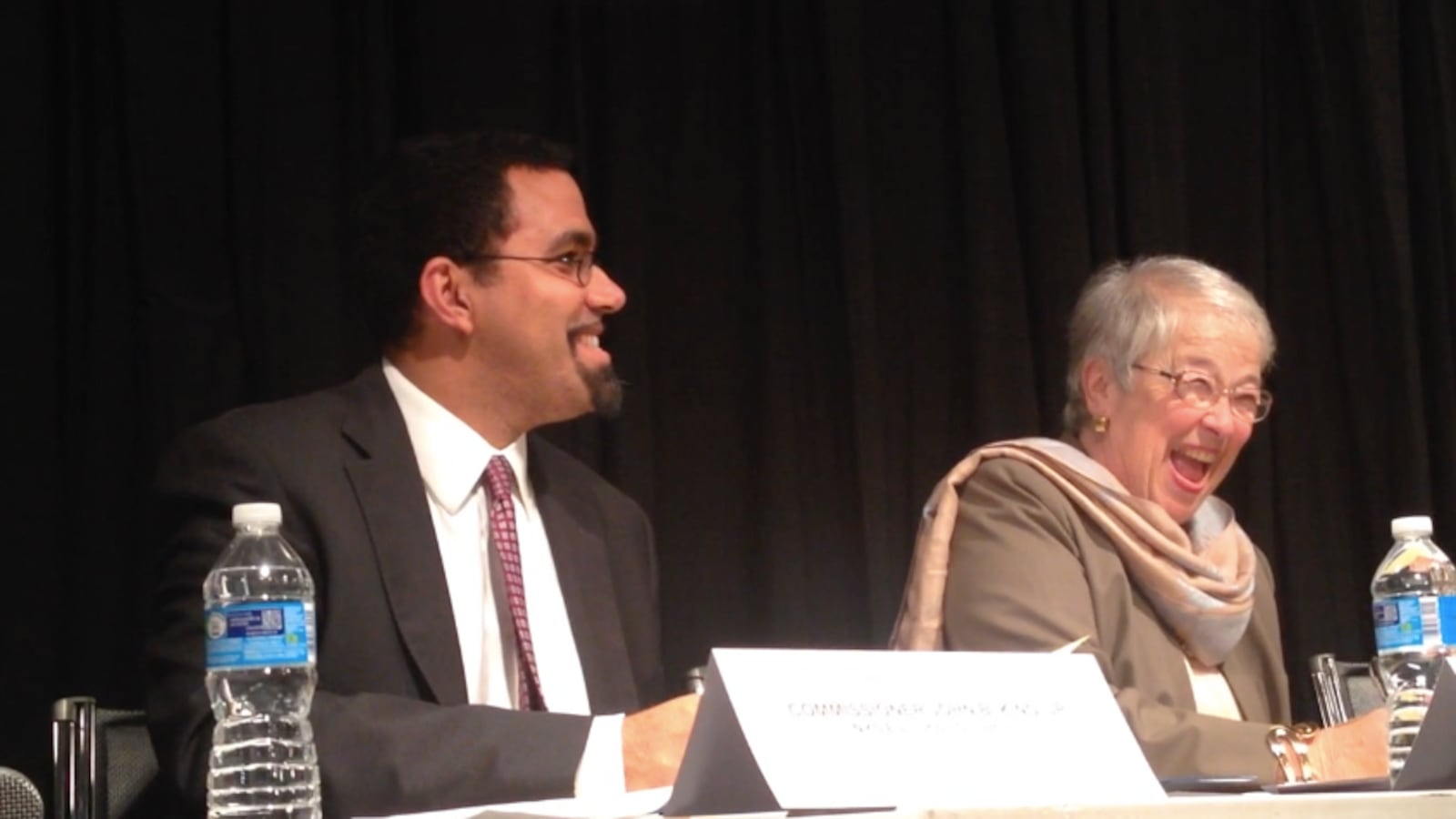 State Education Commissioner John King and Chancellor Carmen Fariña sign an agreement on goals to raise outcomes for English language learners.