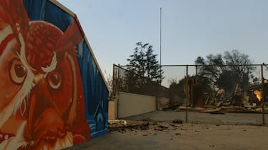 En los incendios, esta escuela se quemó por completo. ¿Cuál es el siguiente paso?