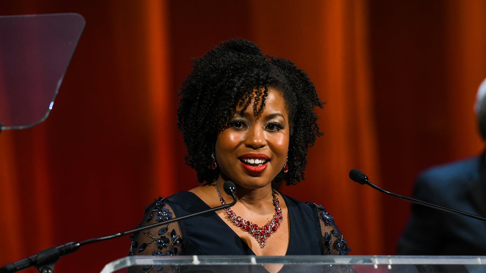Cicely Woodard, an eighth-grade math teacher in Franklin, receives the 2019 NEA Member Benefits Award for Teaching Excellence. (Photo courtesy of NEA)