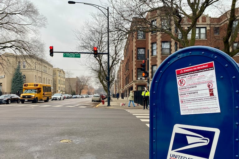 ‘We got each other’: How Chicago parents mentors are supporting school communities in the face of immigration enforcement