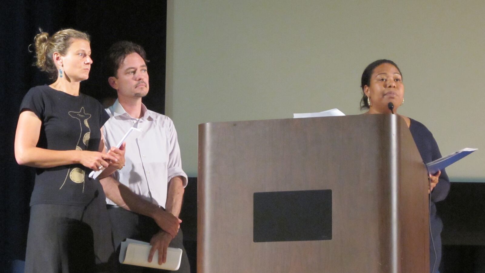 Elected parent leaders in District 15 presented a resolution Thursday that called on City Council members and the Department of Education to prioritize diversity in schools.