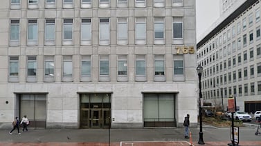 Un miembro del consejo escolar de Newark abandonó su cargo. Líderes del distrito no dicen por qué.