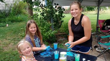 These Indiana parents practice home schooling without a curriculum