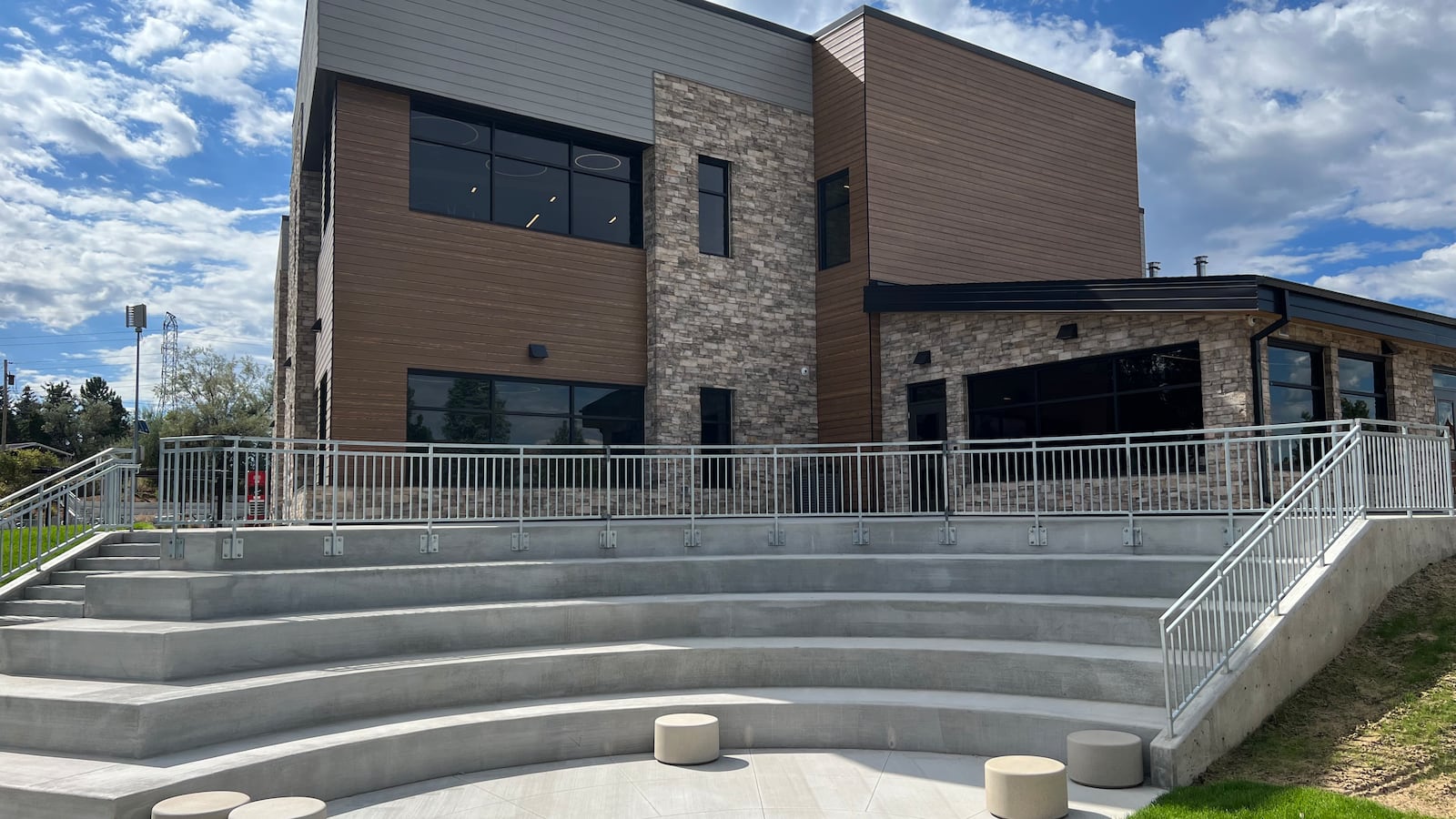 An outdoor amphitheater classroom.