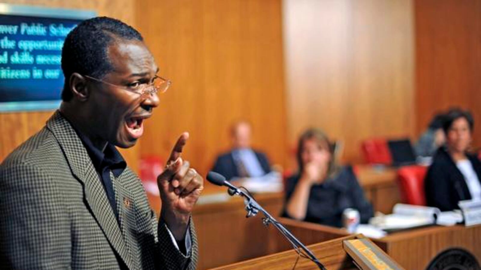 Landri Taylor talks in 2010 at a hearing on school reforms in far northeast Denver (Hyoung Chang/ The Denver Post)