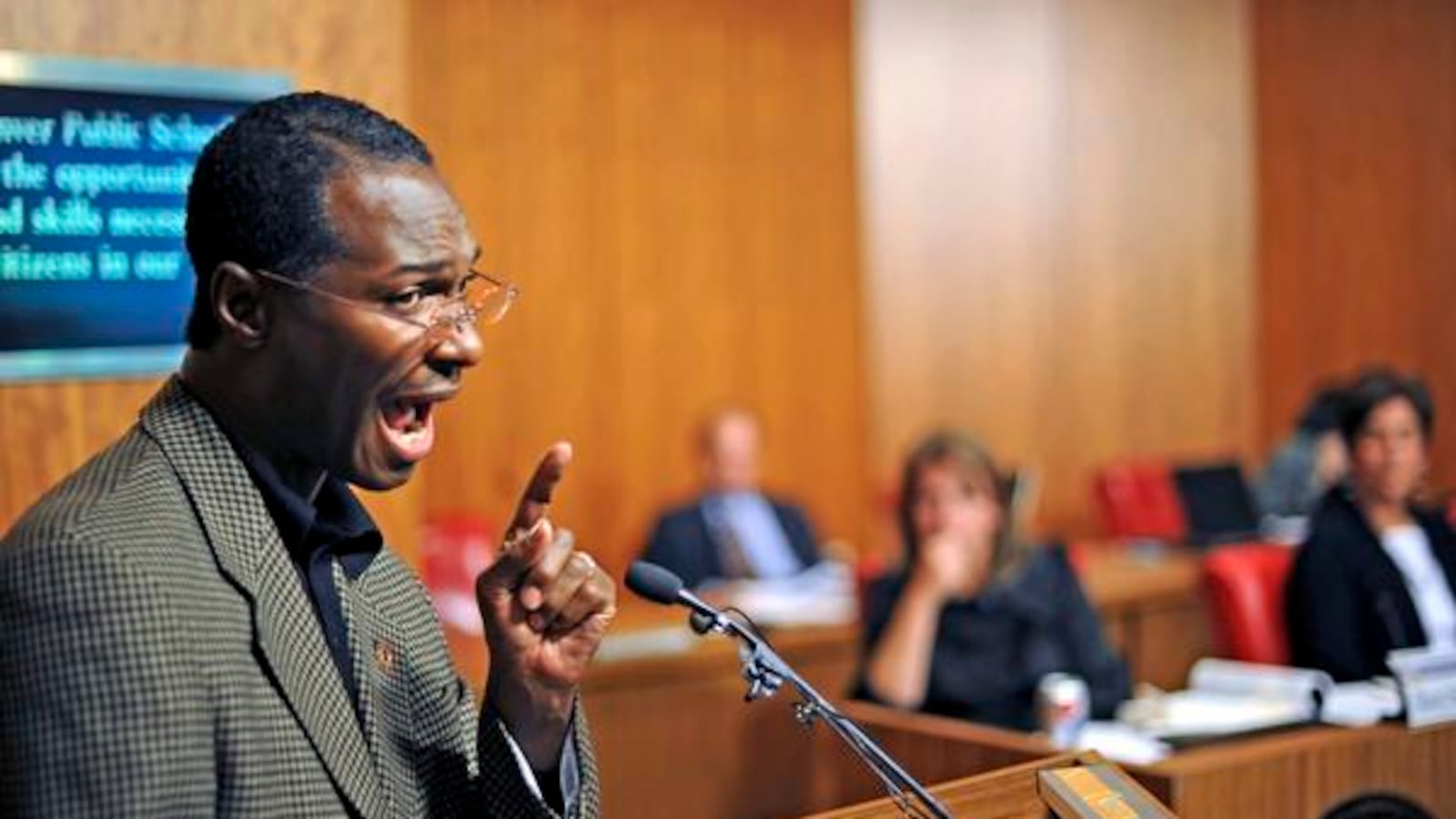 Landri Taylor talks in 2010 at a hearing on school reforms in far northeast Denver (Hyoung Chang/ The Denver Post)