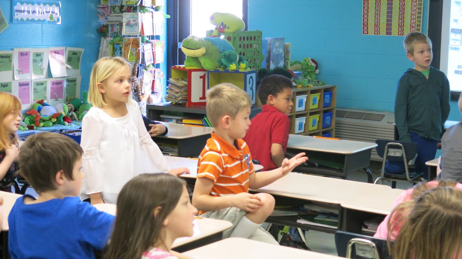 First-graders at Pleasant View Elementary in Cheatham County work on a math problem. Cheatham County is one of a handful of districts in the new Mid-Cumberland Math Consortium.