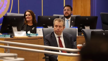 Chicago’s outgoing schools CEO Pedro Martinez files defamation claims against teachers union