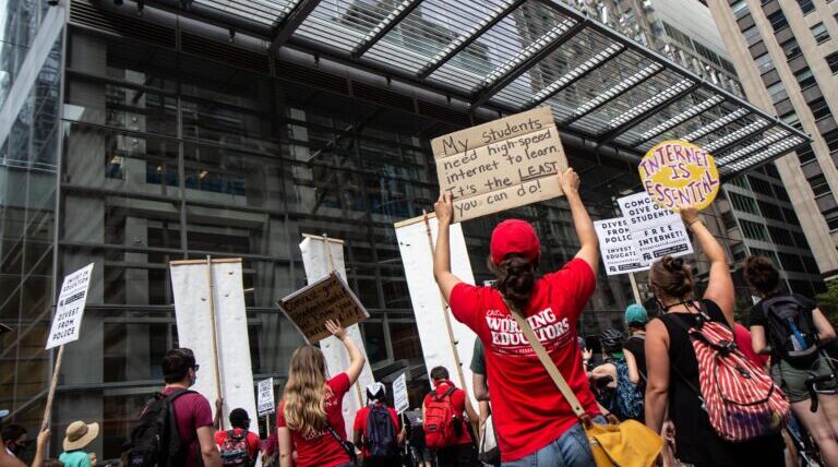 Activists call on Comcast to expand free internet as Philly virtual school continues