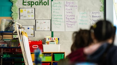 Chicago’s former English learners earn higher GPAs, graduate at higher rates than peers: study