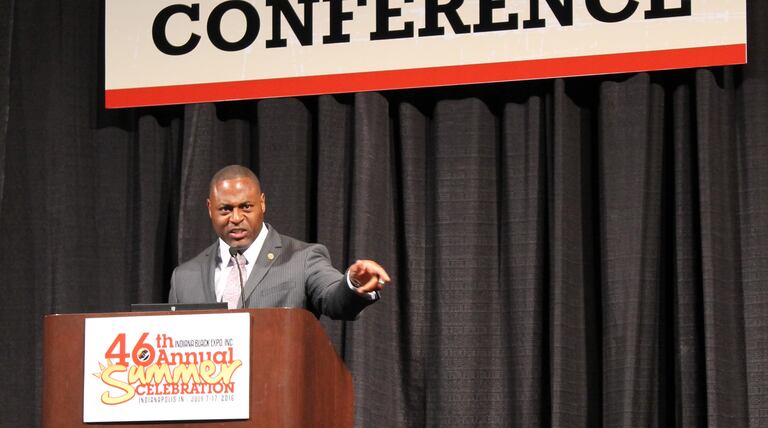 Expert at Black Expo tells teachers: Start by looking in the mirror to better help students cope with violence