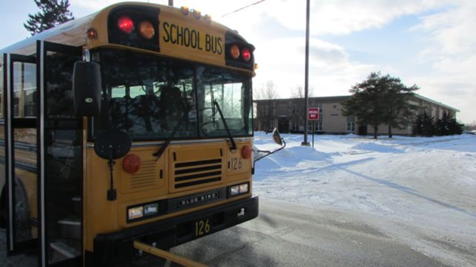 Schools lost lots of class time to snow days in 2014
