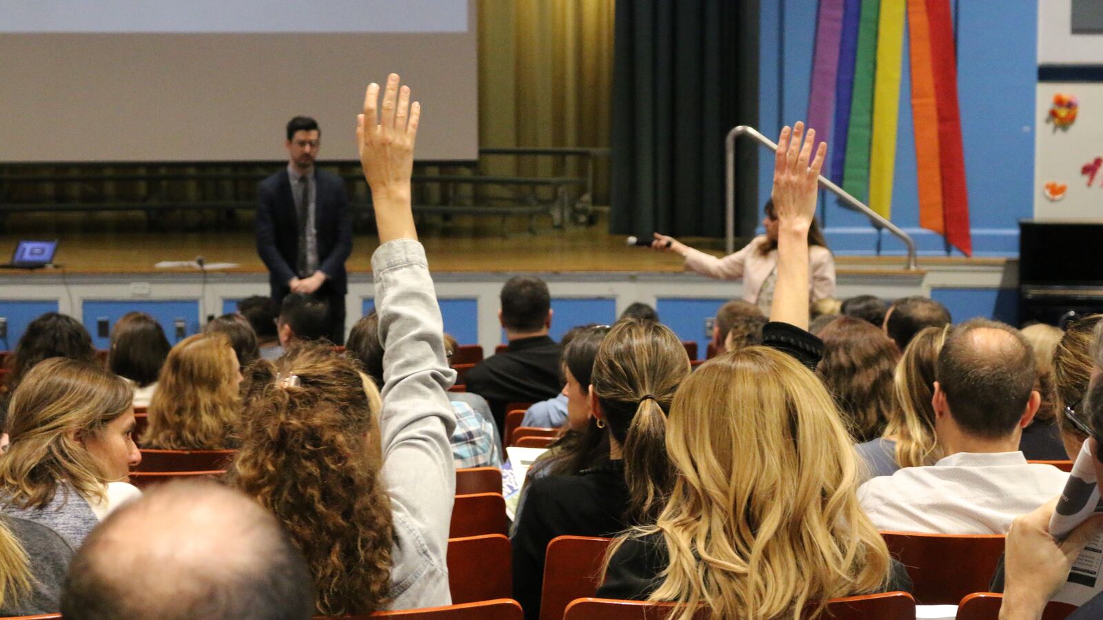 District 3 parents gathered at P.S. 75 to learn about the middle school admissions process. The district has a choice process and is implementing an integration plan to spur more academic diversity within middle schools. The district includes the Upper West Side and Harlem.