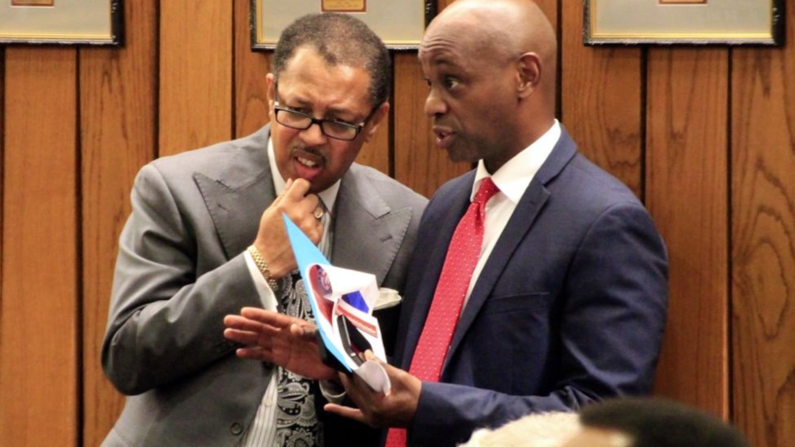 From left: Shelby County Commissioner Willie Brooks and Schools Superintendent Dorsey Hopson confer about education funding in the county’s budget in June 2016.