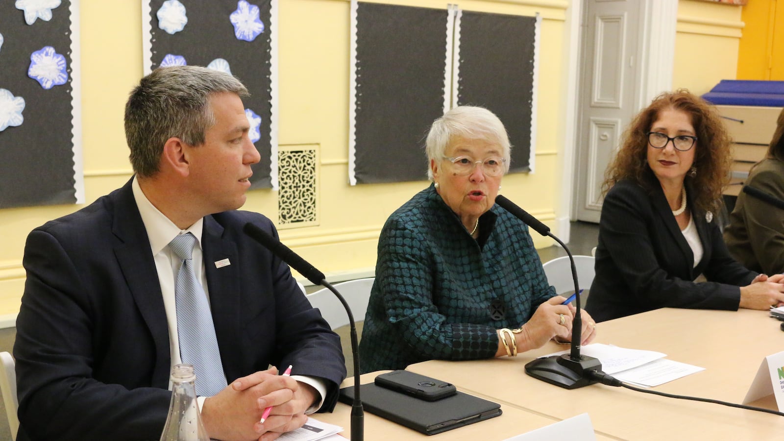 Schools Chancellor Carmen Fariña, center, announced which schools would join the Rise program at a press conference on Monday.