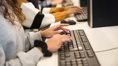 Indianapolis Public Schools expands virtual tutoring during the school day, embracing tutoring in post-pandemic recovery