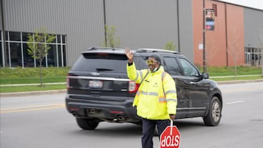 Chicago’s dancing crossing guard wins CPS Guard Of The Year award