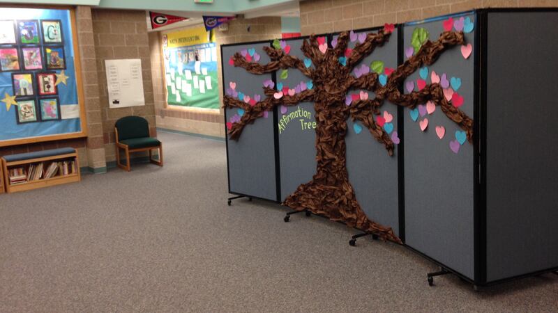 A temporary divider in the hallway of Green Valley Elementary serves as an intervention classroom.