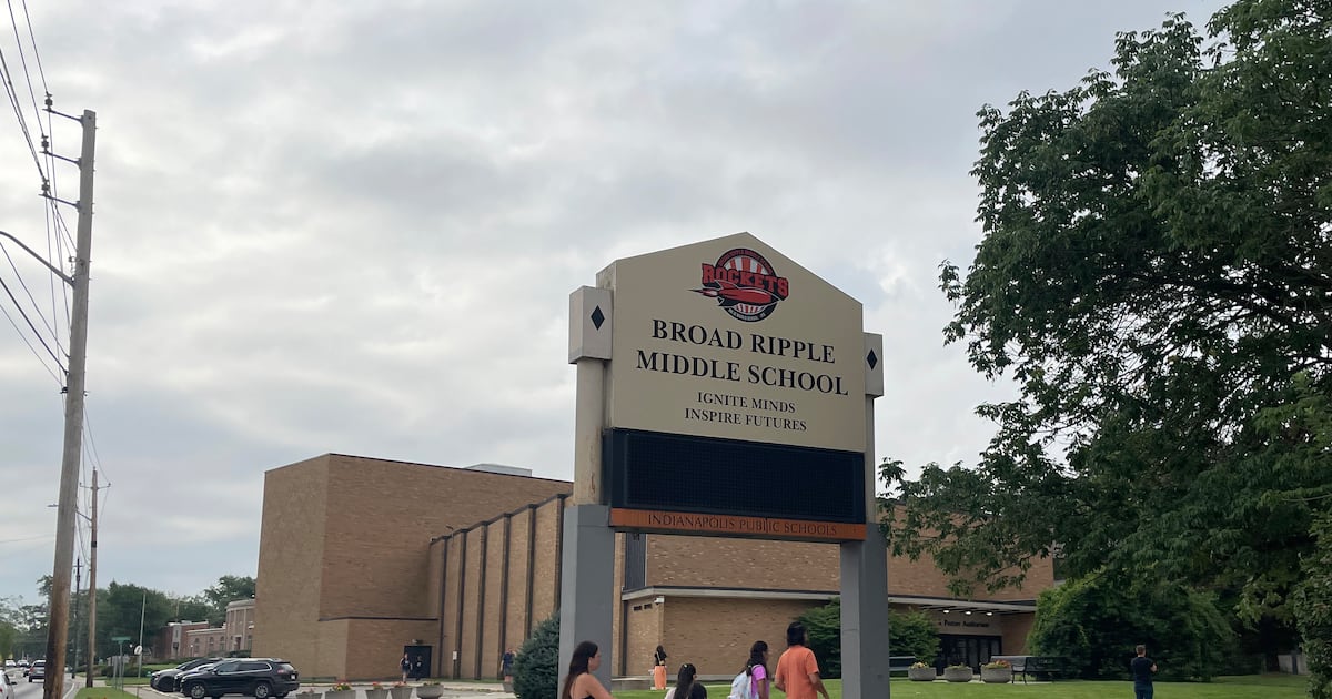 On first day of school for IPS, new middle schools open doors to