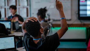 Illinois lawmakers consider removing requirement that student growth be part of teacher evaluations