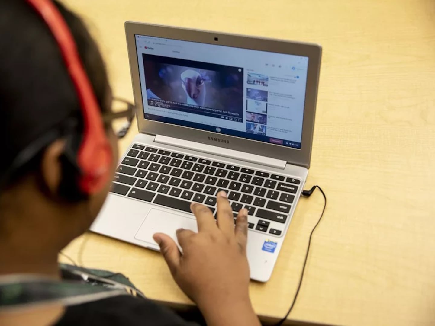 NYC to launch two 'full-time' virtual schools, education officials say -  Chalkbeat