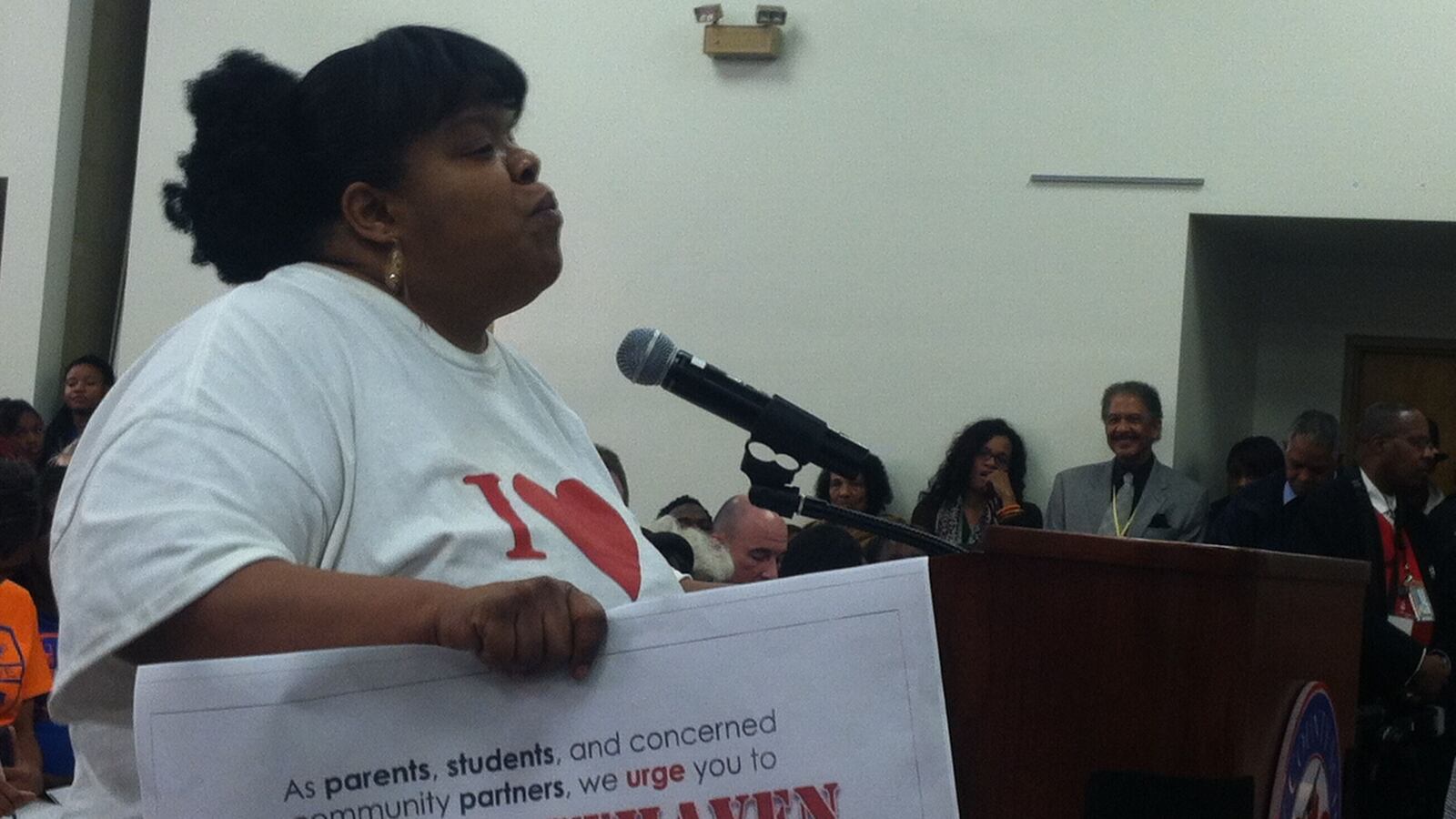 Westhaven PTA president Bridget Bradley tells the school board why she thinks the school should remain open at a meeting this winter.