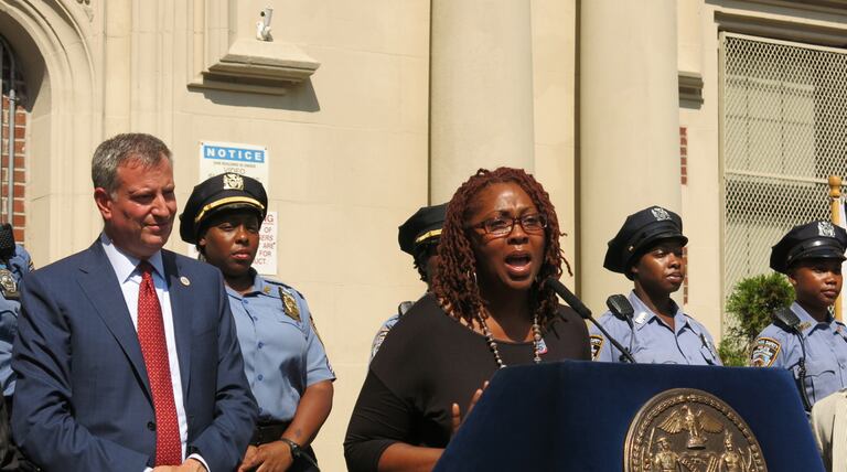 De Blasio moves to settle school safety agents' pay discrimination lawsuit