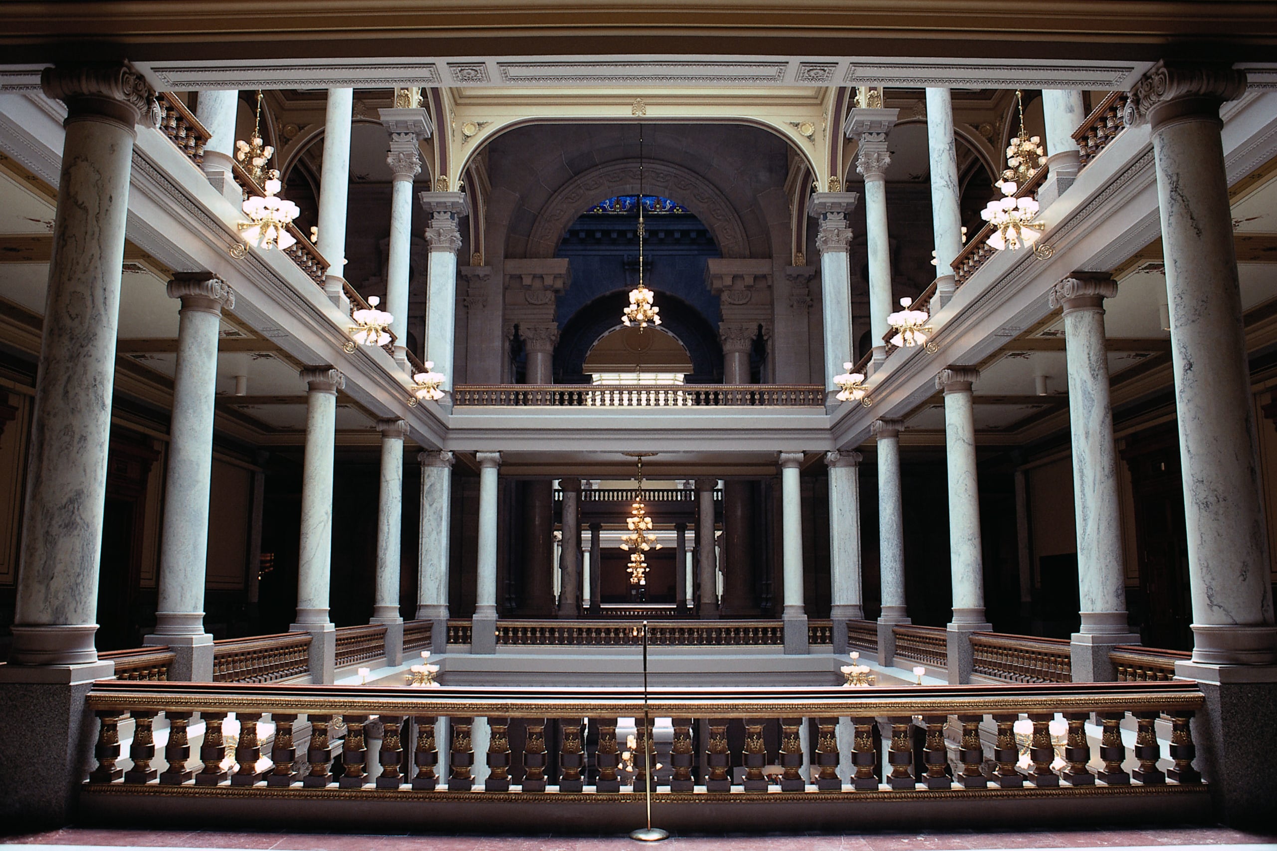 The pillars inside the Indiana Statehouse