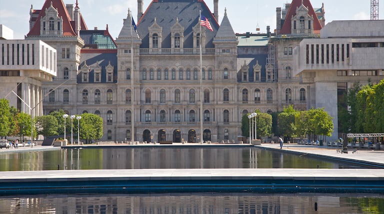 Mayoral control, class sizes, school funding: Education issues to watch as legislators return to Albany