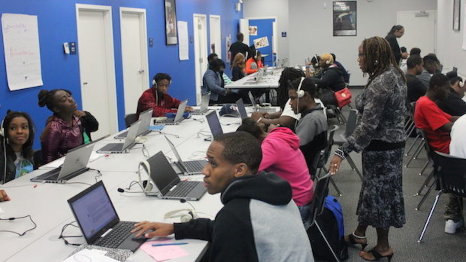 Students work on computers at a Bridgescape school run by EdisonLearning in the Englewood neighborhood of Chicago that closed in 2017.