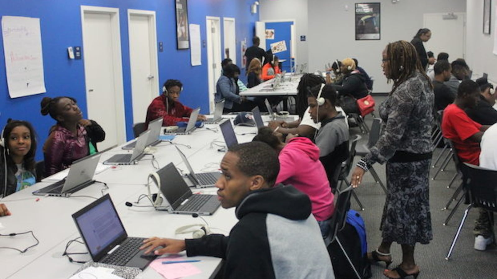 Students work on computers at a Bridgescape school run by EdisonLearning in the Englewood neighborhood of Chicago that closed in 2017.