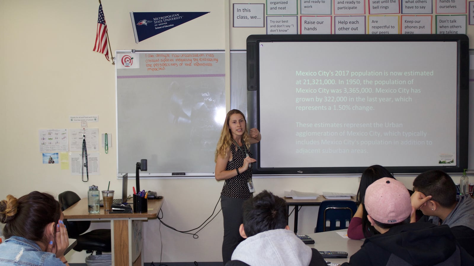 A social studies teacher gives a class to freshman at Aurora Central High School in April 2017. (Photo by Yesenia Robles, Chalkbeat)