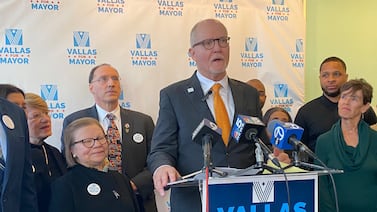 In a tight mayoral race, Paul Vallas’ legacy as Chicago schools first CEO comes into focus