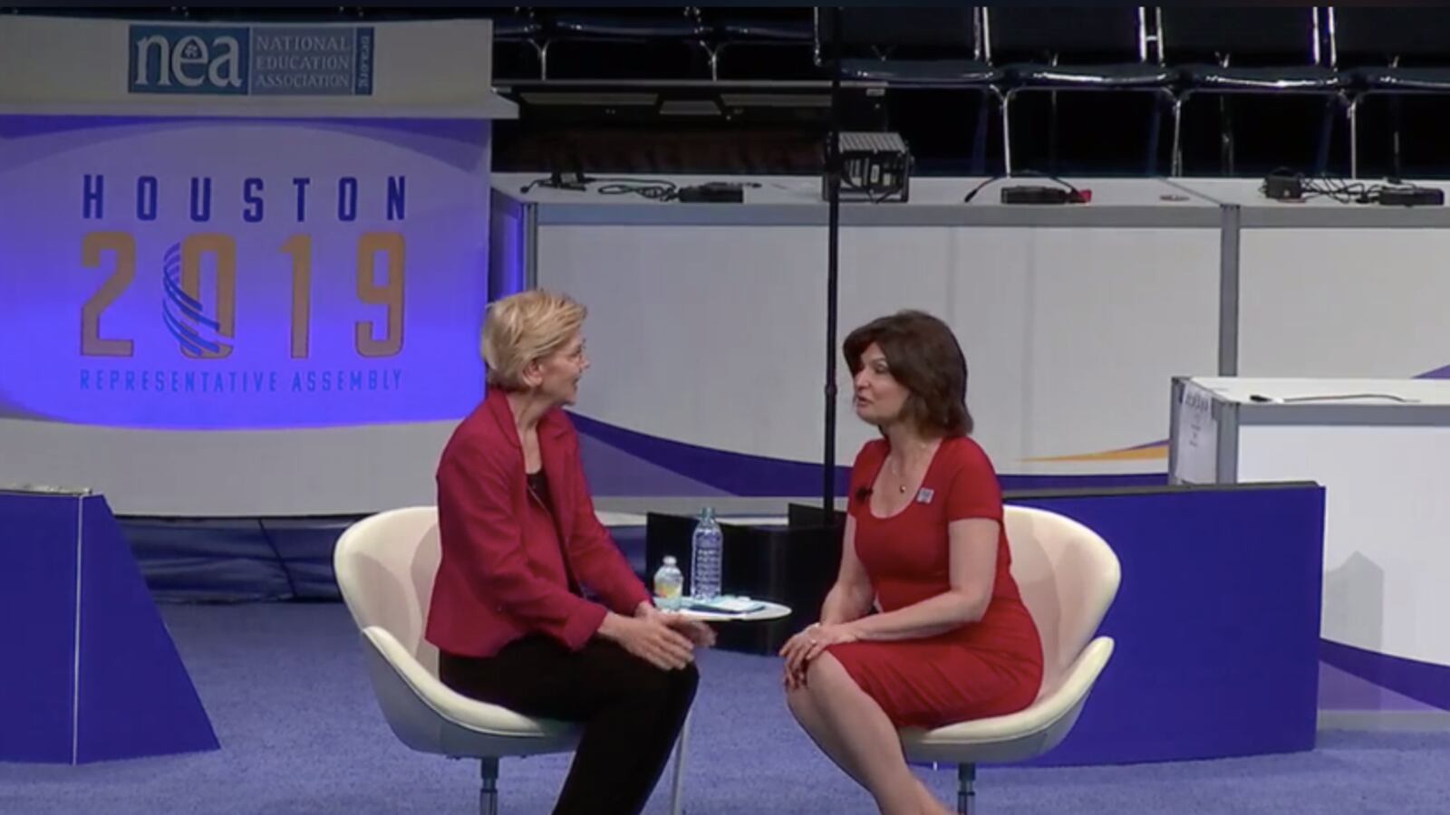 Senator Elizabeth Warren and NEA President Lily Eskelsen García at the NEA’s Strong Public Schools 2020 forum.