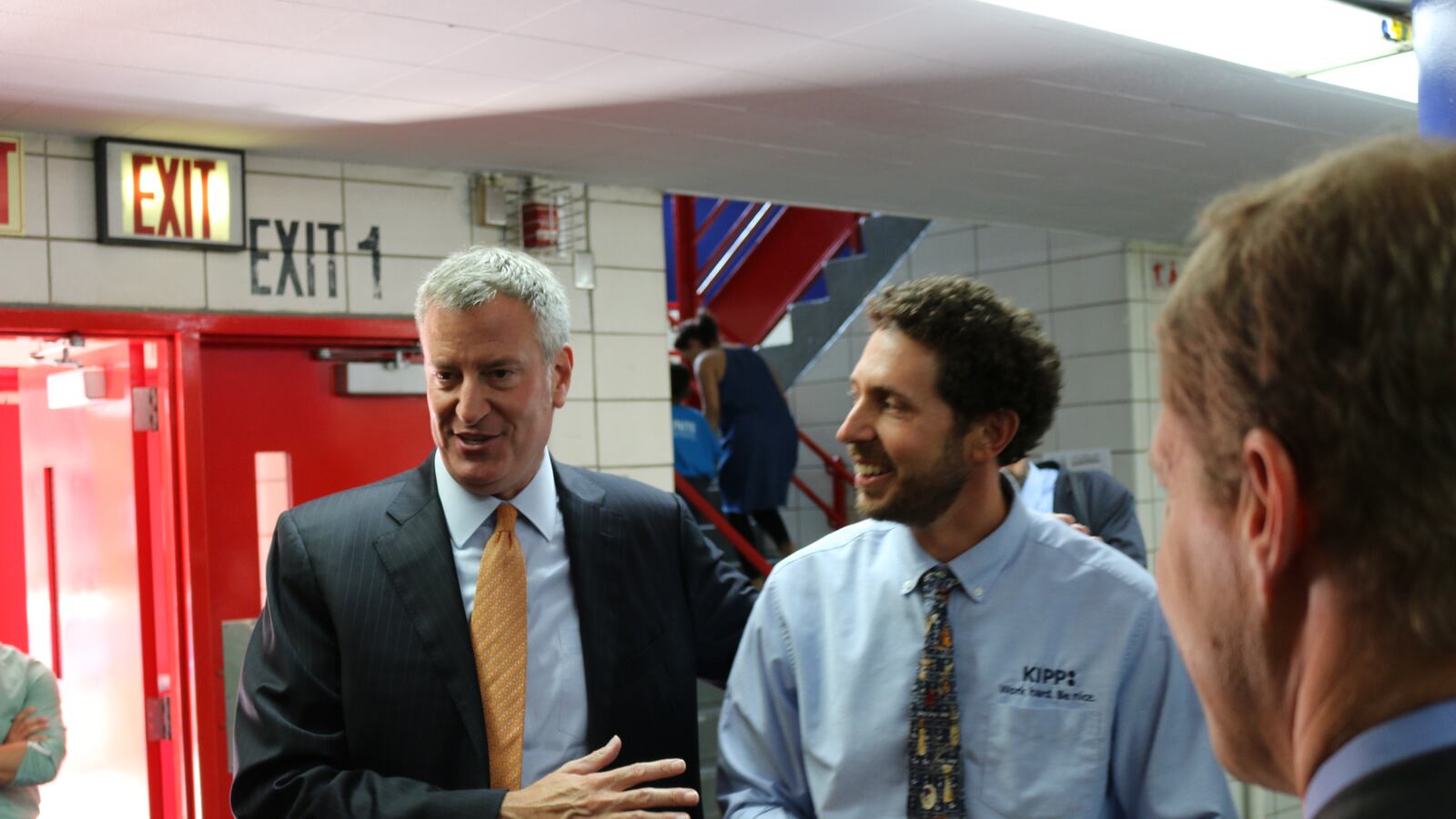 Mayor Bill de Blasio with KIPP co-founder David Levin at KIPP Infinity Middle School.