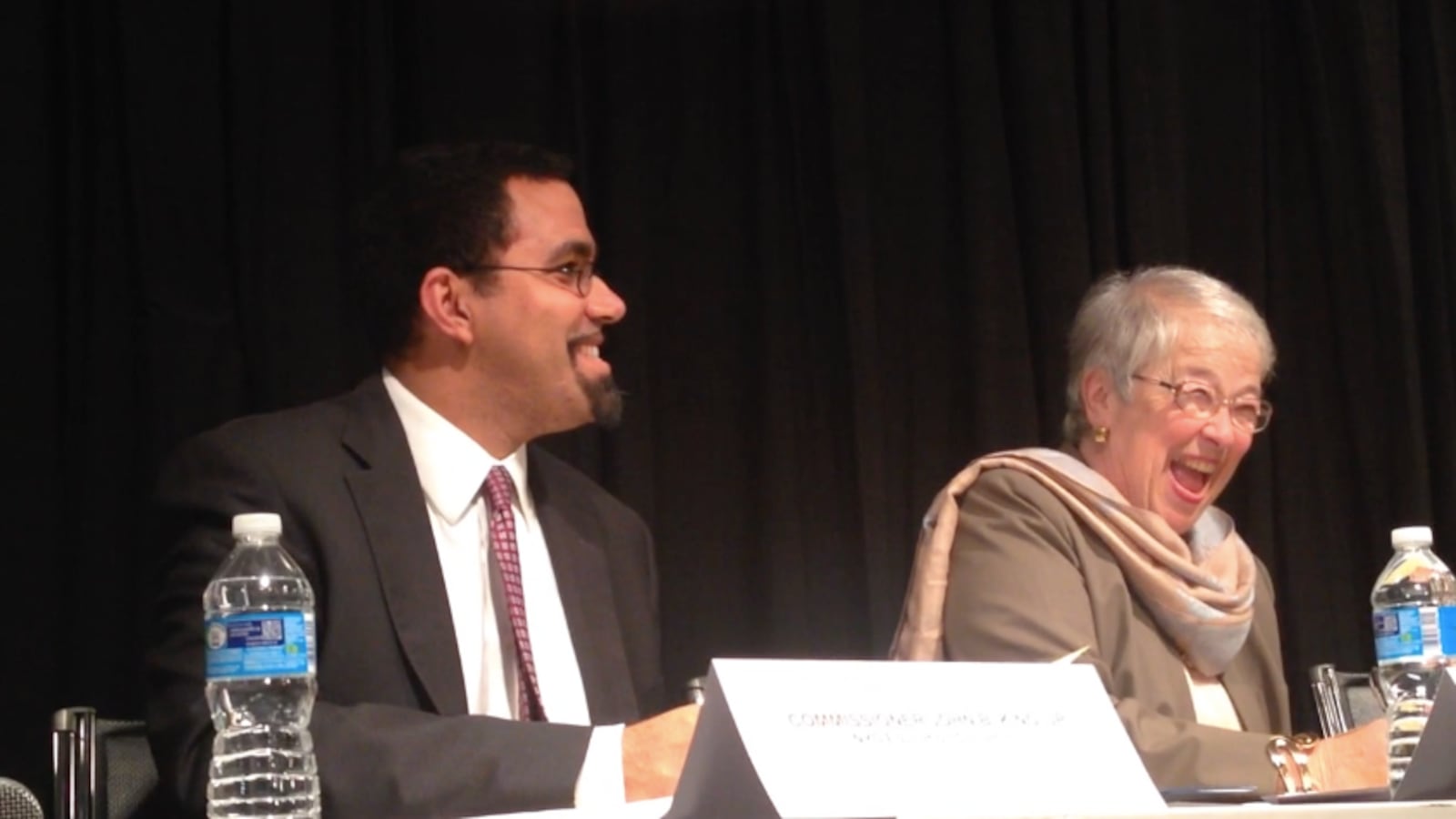 State Education Commissioner John King and Chancellor Carmen Fariña sign an agreement on goals to raise outcomes for English language learners.