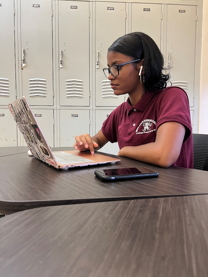 NYC’s small schools turn to virtual classes to expand course offerings
